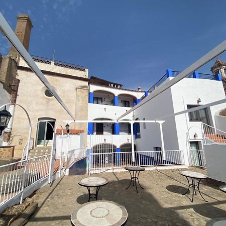 Hotel Rural La Posada De Las Cigueenas เฮเรส เด ลอส คาบาลเญรอส ภายนอก รูปภาพ