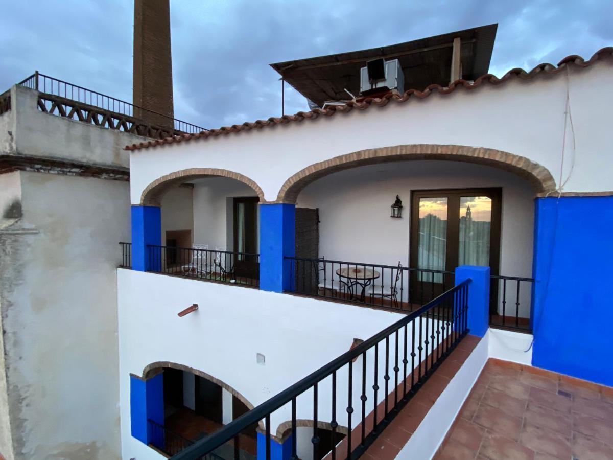 Hotel Rural La Posada De Las Cigueenas เฮเรส เด ลอส คาบาลเญรอส ภายนอก รูปภาพ