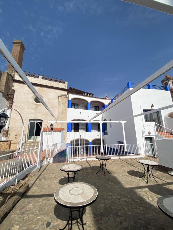 Hotel Rural La Posada De Las Cigueenas เฮเรส เด ลอส คาบาลเญรอส ภายนอก รูปภาพ