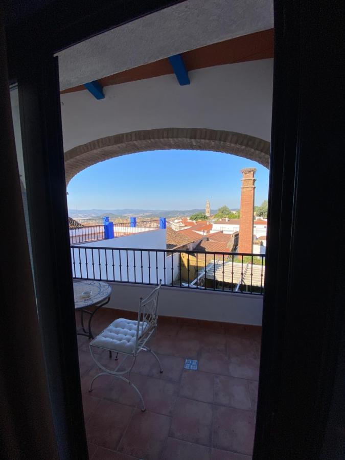 Hotel Rural La Posada De Las Cigueenas เฮเรส เด ลอส คาบาลเญรอส ภายนอก รูปภาพ