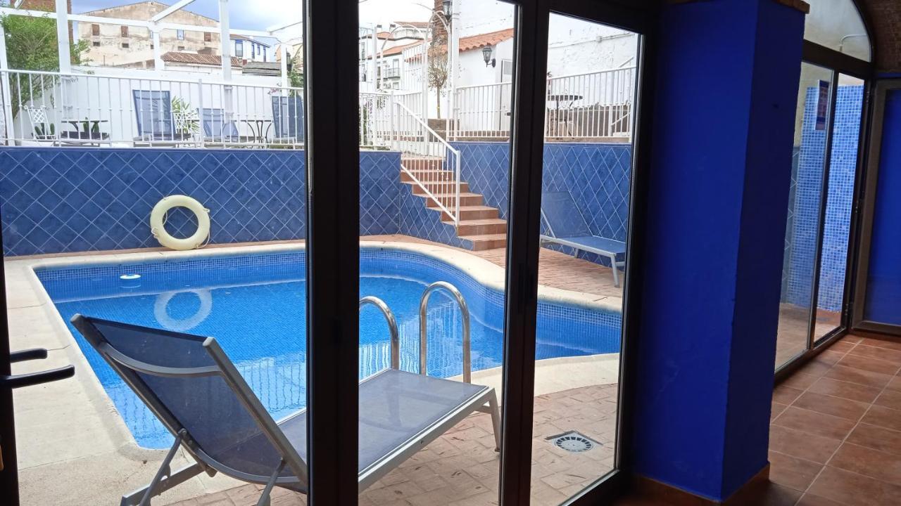 Hotel Rural La Posada De Las Cigueenas เฮเรส เด ลอส คาบาลเญรอส ภายนอก รูปภาพ
