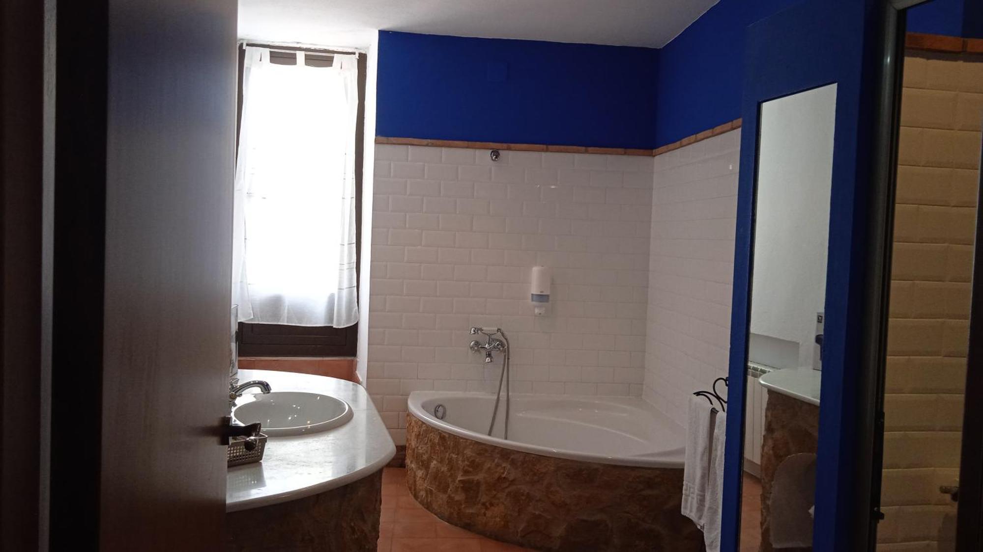 Hotel Rural La Posada De Las Cigueenas เฮเรส เด ลอส คาบาลเญรอส ภายนอก รูปภาพ
